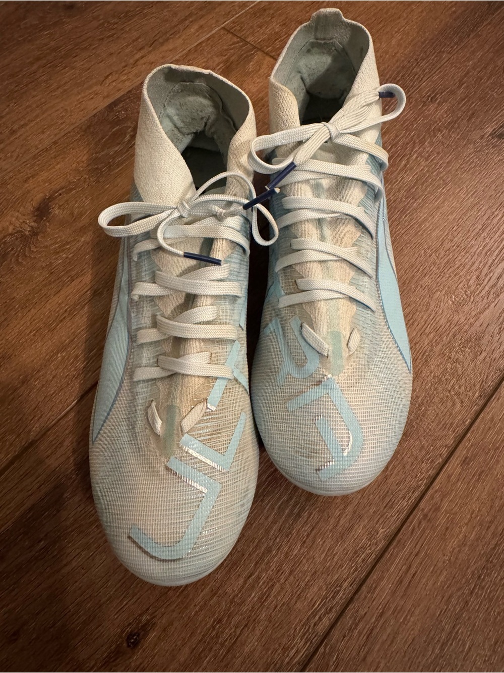 Women’s Lightweight Puma Ultra Soccer Cleats
